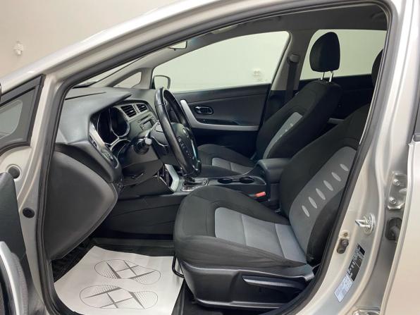 Kia Ceed II с пробегом 2014 года, цена 1 050 000 рублей, 71188 км, хэтчбек, Автокод Объявления