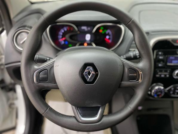 Renault Kaptur I с пробегом 2019 года, цена 1 320 000 рублей, 160305 км, внедорожник, Автокод Объявления