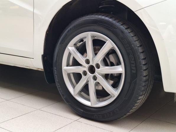 Lada (ВАЗ) Vesta I Рестайлинг (NG) с пробегом 2023 года, цена 1 245 300 рублей, 37576 км, универсал, Автокод Объявления