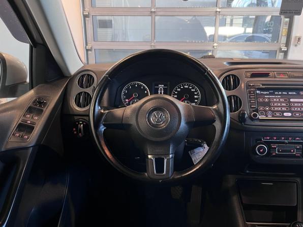 Volkswagen Tiguan I Рестайлинг с пробегом 2011 года, цена 1 220 000 рублей, 118888 км, внедорожник, Автокод Объявления
