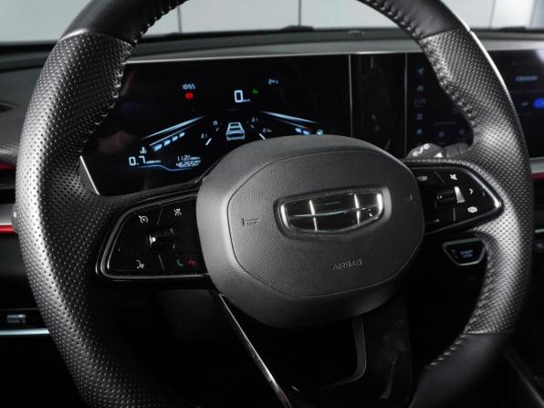 Geely Coolray I Рестайлинг с пробегом 2024 года, цена 2 130 000 рублей, 46265 км, внедорожник, Автокод Объявления