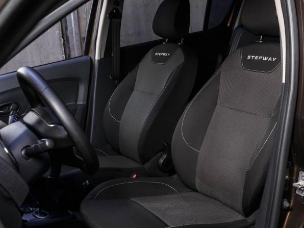Renault Sandero II Рестайлинг с пробегом 2019 года, цена 890 000 рублей, 27164 км, хэтчбек, Автокод Объявления