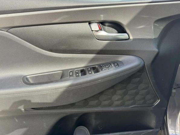 Hyundai Santa Fe IV с пробегом 2018 года, цена 2 810 000 рублей, 84120 км, внедорожник, Автокод Объявления