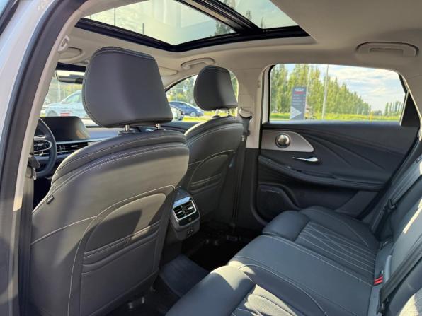 Chery Arrizo 8 с пробегом 2024 года, цена 2 350 000 рублей, 5647 км, седан, Автокод Объявления