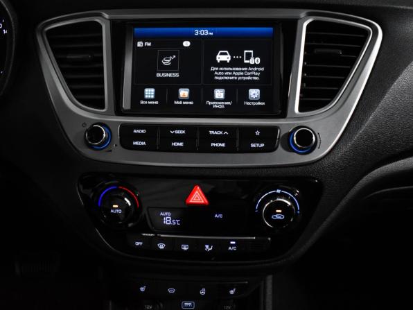 Hyundai Solaris II с пробегом 2019 года, цена 1 360 000 рублей, 69761 км, седан, Автокод Объявления