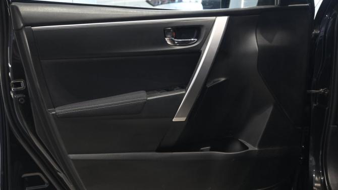 Toyota Corolla XI (E160 E170 E180) с пробегом 2013 года, цена 995 000 рублей, 236000 км, седан, Автокод Объявления