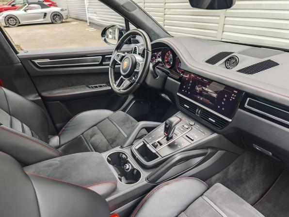 Porsche Cayenne III с пробегом 2021 года, цена 12 990 000 рублей, 48300 км, внедорожник, Автокод Объявления