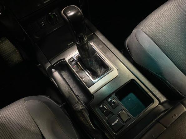Toyota Land Cruiser Prado 150 Series Рестайлинг 1 с пробегом 2014 года, цена 2 850 000 рублей, 245081 км, внедорожник, Автокод Объявления