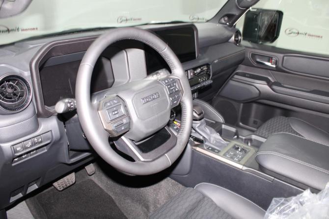 Toyota Land Cruiser Prado 250 Series с пробегом 2026 года, цена 13 900 000 рублей, 10 км, внедорожник, Автокод Объявления