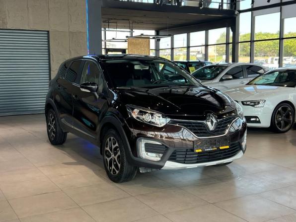 Renault Kaptur I с пробегом 2016 года, цена 1 650 000 рублей, 95100 км, внедорожник, Автокод Объявления