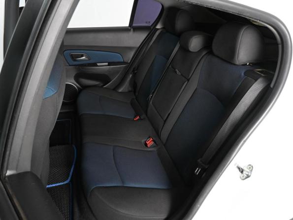 Chevrolet Cruze I Рестайлинг с пробегом 2015 года, цена 879 000 рублей, 213438 км, хэтчбек, Автокод Объявления