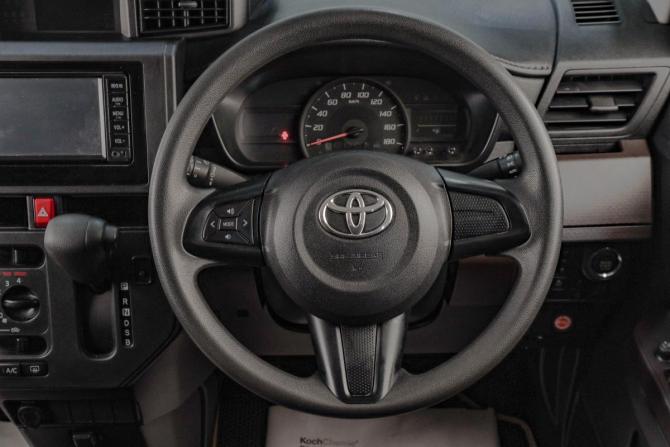 Toyota Roomy I с пробегом 2018 года, цена 1 099 000 рублей, 99700 км, микровэн, Автокод Объявления