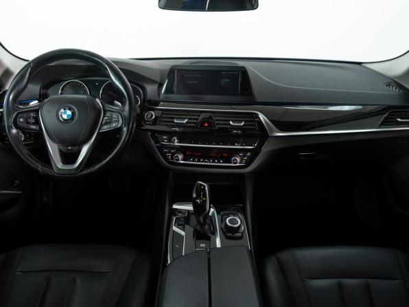 BMW 5 серии VII (G30/G31/G38) с пробегом 2018 года, цена 2 990 000 рублей, 159000 км, седан, Автокод Объявления