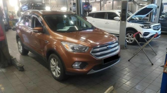 Ford Kuga II Рестайлинг с пробегом 2016 года, цена 1 480 000 рублей, 136452 км, внедорожник, Автокод Объявления