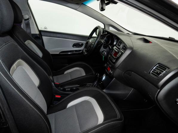 Kia Ceed II с пробегом 2013 года, цена 890 000 рублей, 270000 км, хэтчбек, Автокод Объявления