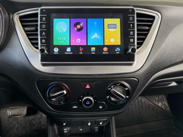 Hyundai Solaris II Рестайлинг с пробегом 2021 года, цена 1 685 000 рублей, 45302 км, седан, Автокод Объявления