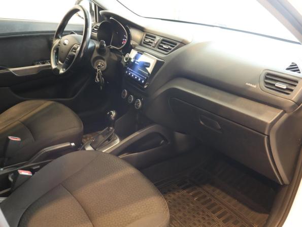 Kia Rio III Рестайлинг с пробегом 2016 года, цена 789 000 рублей, 201605 км, седан, Автокод Объявления