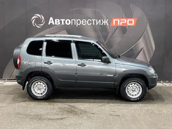 Chevrolet Niva I Рестайлинг с пробегом 2017 года, цена 775 000 рублей, 89986 км, внедорожник, Автокод Объявления