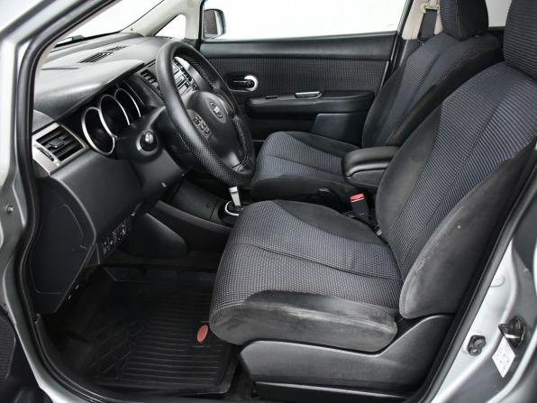 Nissan Tiida I Рестайлинг с пробегом 2010 года, цена 747 000 рублей, 182027 км, хэтчбек, Автокод Объявления