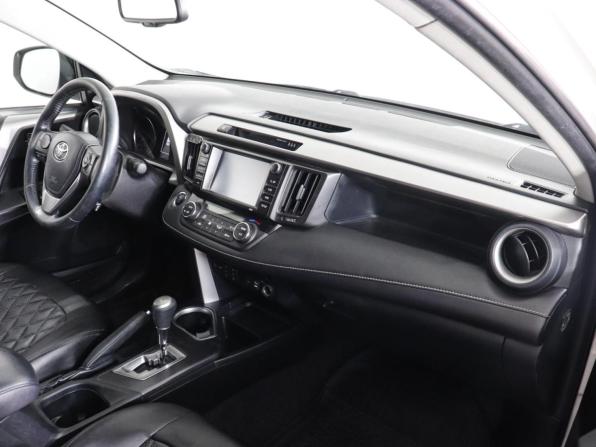 Toyota RAV4 IV (XA40) Рестайлинг с пробегом 2017 года, цена 1 950 000 рублей, 207151 км, внедорожник, Автокод Объявления