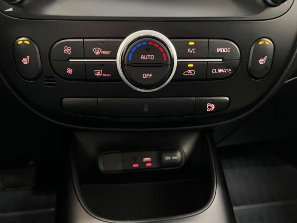 Kia Soul II Рестайлинг с пробегом 2018 года, цена 1 700 000 рублей, 78329 км, хэтчбек, Автокод Объявления