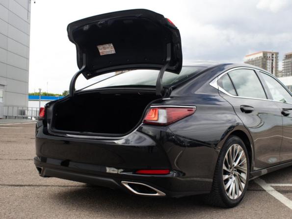 Lexus ES VII Рестайлинг с пробегом 2021 года, цена 4 701 510 рублей, 129303 км, седан, Автокод Объявления