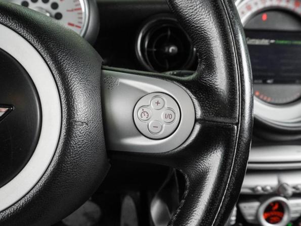 Mini Hatch II (R56) с пробегом 2009 года, цена 1 069 000 рублей, 188825 км, хэтчбек, Автокод Объявления