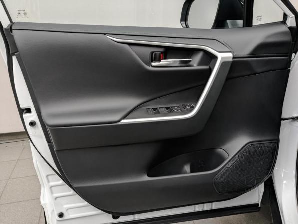 Toyota RAV4 V (XA50) с пробегом 2025 года, цена 3 880 000 рублей, 5170 км, внедорожник, Автокод Объявления