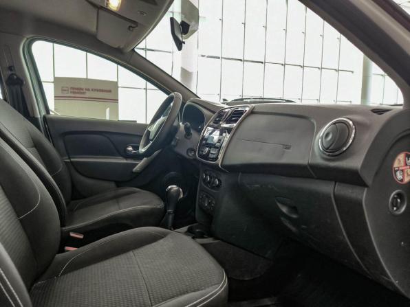 Renault Logan II Рестайлинг с пробегом 2021 года, цена 1 099 000 рублей, 70000 км, седан, Автокод Объявления
