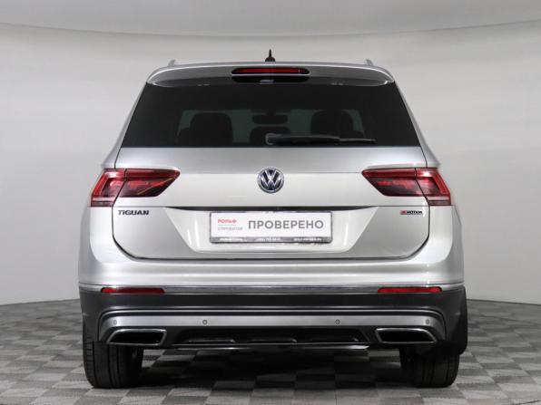 Volkswagen Tiguan II с пробегом 2018 года, цена 2 540 000 рублей, 142000 км, внедорожник, Автокод Объявления