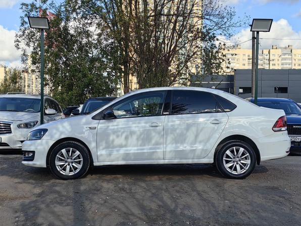 Volkswagen Polo V Рестайлинг с пробегом 2017 года, цена 819 000 рублей, 159000 км, седан, Автокод Объявления