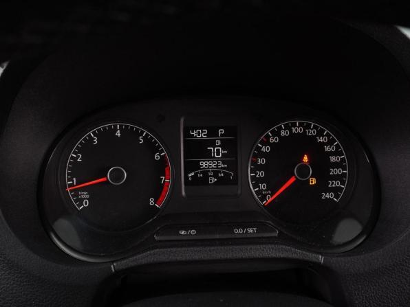 Volkswagen Polo V Рестайлинг с пробегом 2019 года, цена 1 350 000 рублей, 98923 км, седан, Автокод Объявления