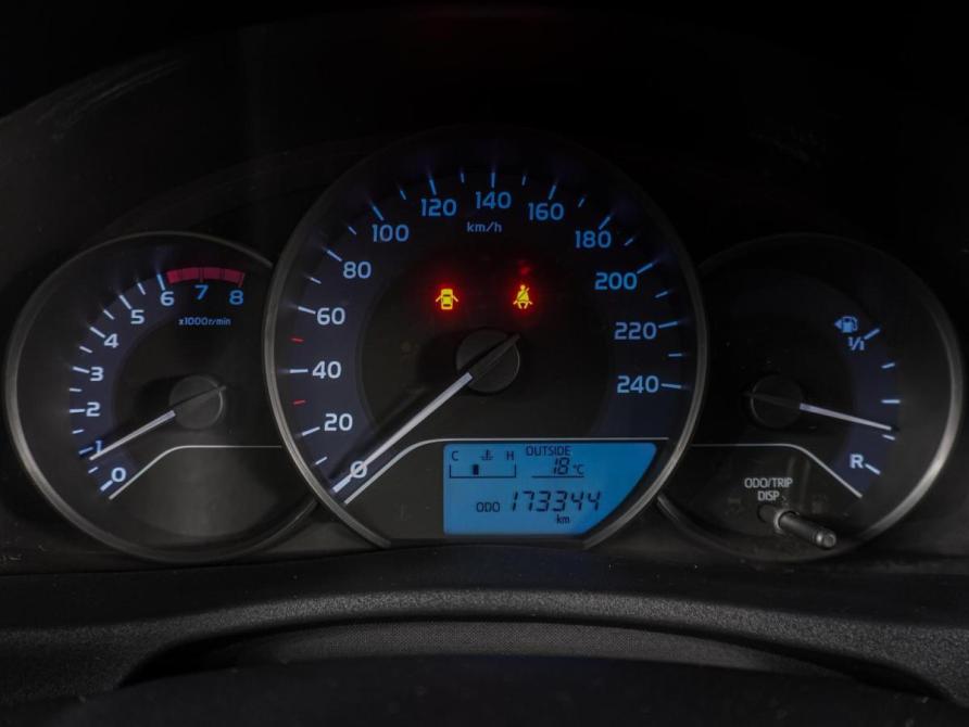 Toyota Corolla XI (E160 E170 E180) Рестайлинг 1 Воронеж  - изображение 16