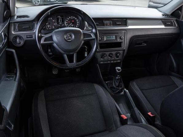 Skoda Rapid I с пробегом 2014 года, цена 1 029 000 рублей, 121801 км, лифтбек, Автокод Объявления