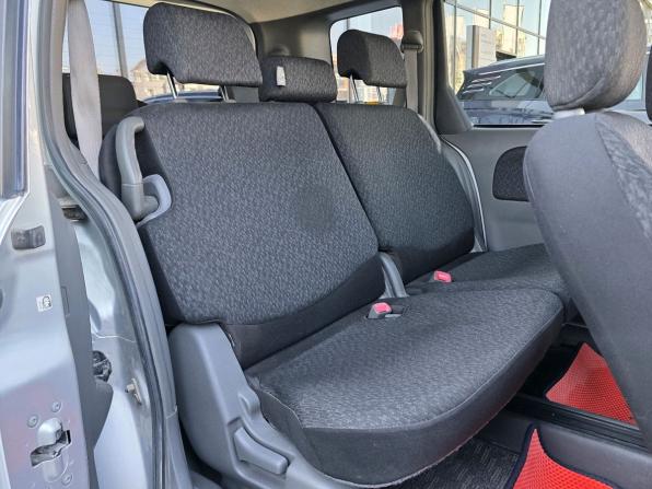 Toyota Sienta I Рестайлинг 2 с пробегом 2013 года, цена 864 000 рублей, 149274 км, компактвэн, Автокод Объявления