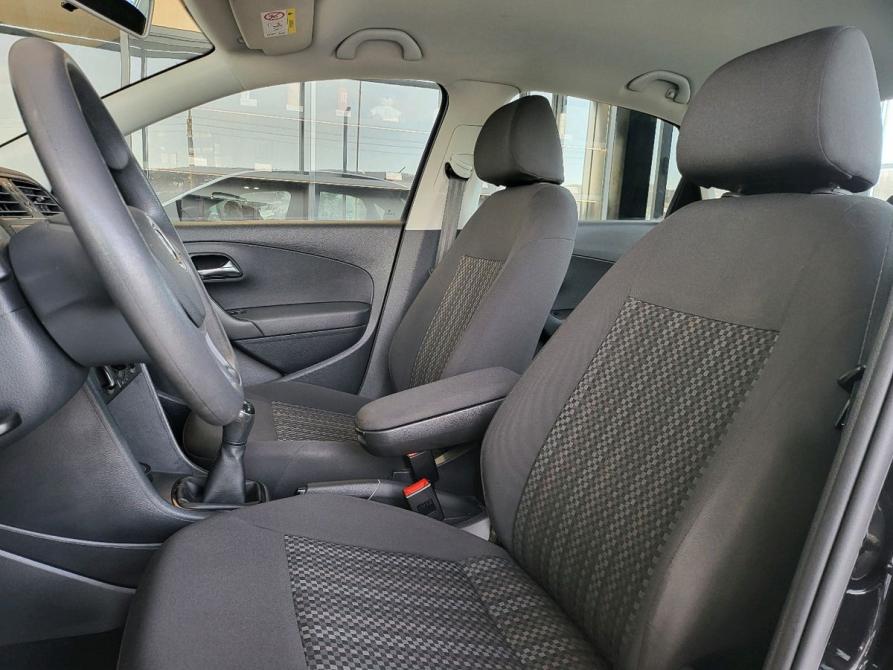 Volkswagen Polo V Рестайлинг Мурманск  - изображение 13