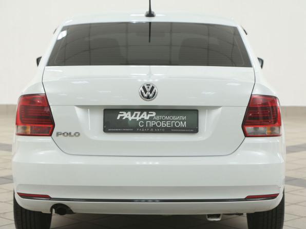 Volkswagen Polo V Рестайлинг с пробегом 2017 года, цена 979 000 рублей, 157000 км, седан, Автокод Объявления