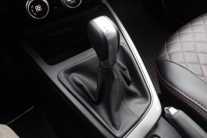 Renault Arkana I с пробегом 2020 года, цена 1 820 000 рублей, 52804 км, внедорожник, Автокод Объявления
