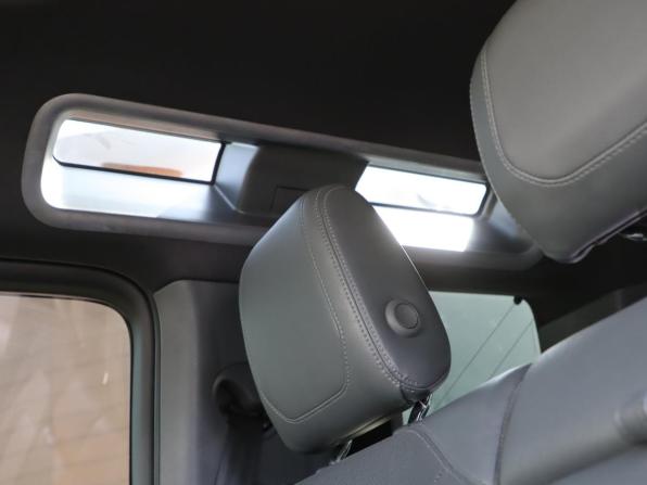 Land Rover Defender II с пробегом 2021 года, цена 3 450 000 рублей, 237200 км, внедорожник, Автокод Объявления