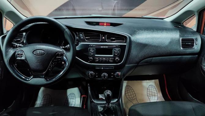 Kia Ceed II с пробегом 2013 года, цена 899 000 рублей, 160600 км, хэтчбек, Автокод Объявления