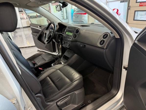 Volkswagen Tiguan I Рестайлинг с пробегом 2011 года, цена 1 200 000 рублей, 256453 км, внедорожник, Автокод Объявления