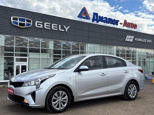 Kia Rio IV Рестайлинг с пробегом 2020 года, цена 1 599 000 рублей, 73000 км, седан, Автокод Объявления