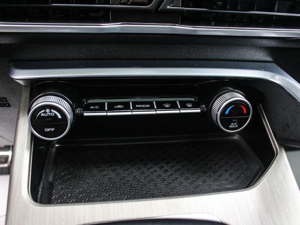 Geely Coolray I с пробегом 2023 года, цена 1 584 000 рублей, 85609 км, внедорожник, Автокод Объявления