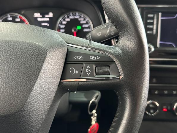 SEAT Leon III с пробегом 2013 года, цена 858 000 рублей, 196500 км, хэтчбек, Автокод Объявления