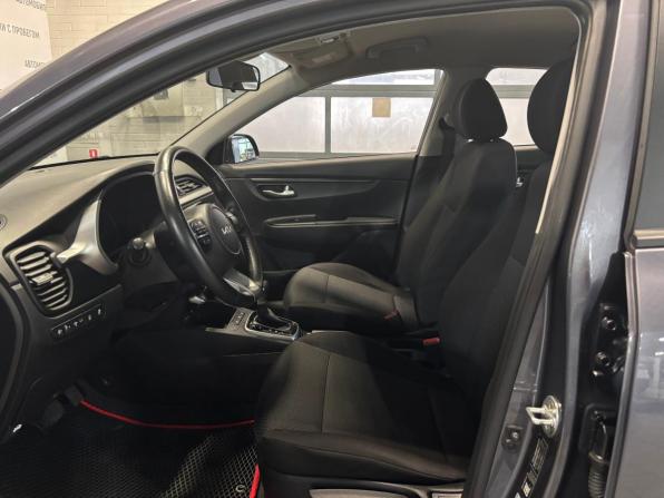 Kia Rio IV Рестайлинг с пробегом 2021 года, цена 1 749 000 рублей, 54000 км, седан, Автокод Объявления