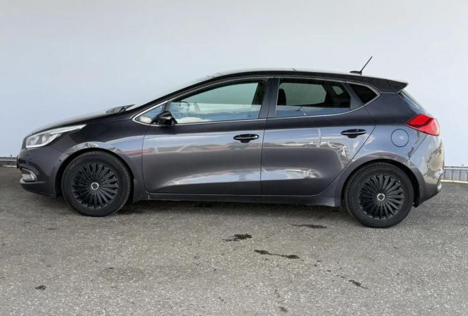 Kia Ceed II с пробегом 2013 года, цена 1 350 000 рублей, 172739 км, хэтчбек, Автокод Объявления