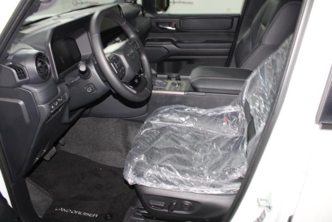 Toyota Land Cruiser Prado 250 Series с пробегом 2026 года, цена 13 900 000 рублей, 10 км, внедорожник, Автокод Объявления