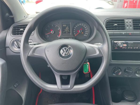 Volkswagen Polo V Рестайлинг с пробегом 2017 года, цена 1 159 800 рублей, 54477 км, седан, Автокод Объявления