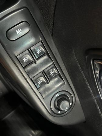 Renault Kaptur I с пробегом 2017 года, цена 1 325 000 рублей, 124804 км, внедорожник, Автокод Объявления
