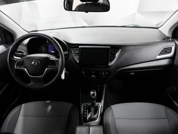 Hyundai Solaris II Рестайлинг с пробегом 2021 года, цена 1 733 000 рублей, 67500 км, седан, Автокод Объявления